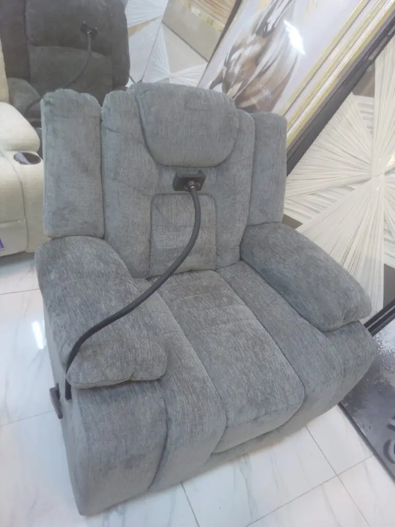 كرسي استرخاء هزاز وريكلاينر - فريدة للأثاث